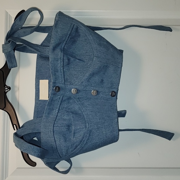 CAPULET - Picture 6 of 8